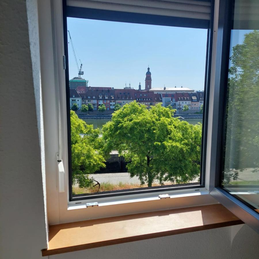 Stilvolle Wohnung Direkt In Der City Würzburg Buitenkant foto